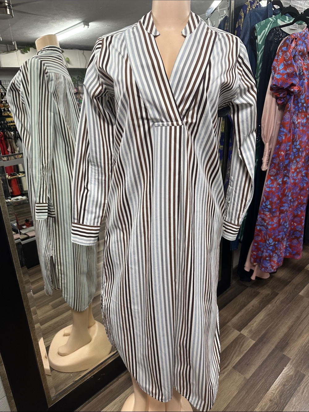 ANN MASHBURN Brown & White Striped V-Neck Midi Dress
